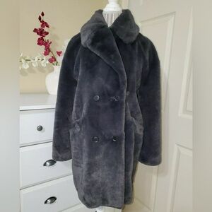 BCBGMAXAZRIA Ladies Luxuries 
Charcoal Gray Faux Fur Teddy Bear Double-Breasted